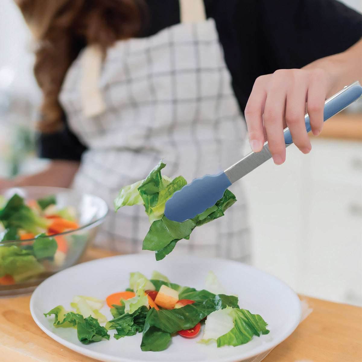 Stainless Steel Kitchen Tongs, 7 and 9 Inch Pair with Silicone Grips and Raised Tips - Image 2